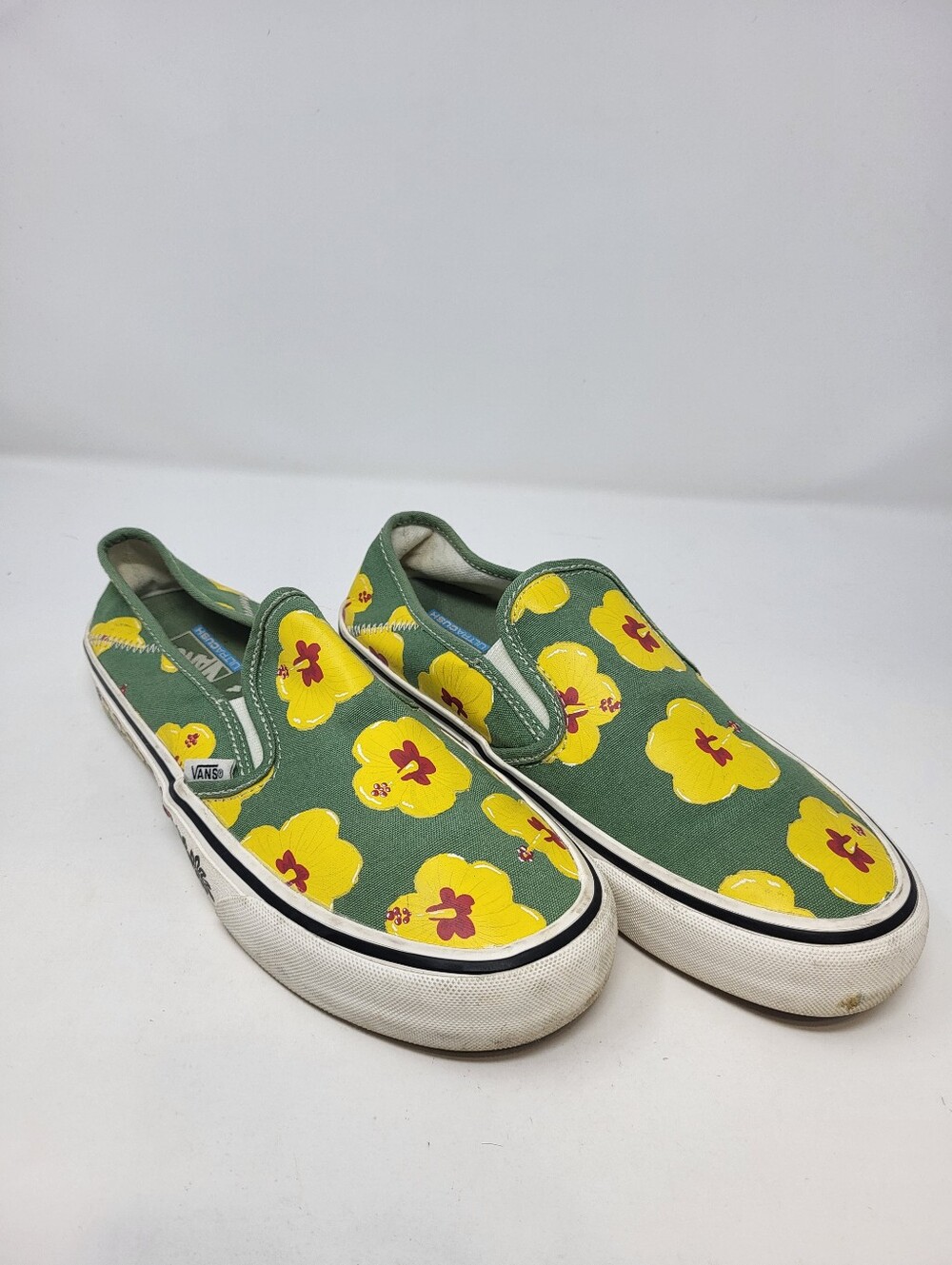 Vans Slip-On Floral Yellow Flower Print Green Shoes Hawaii Unisex Mens 7 Wm 8.5